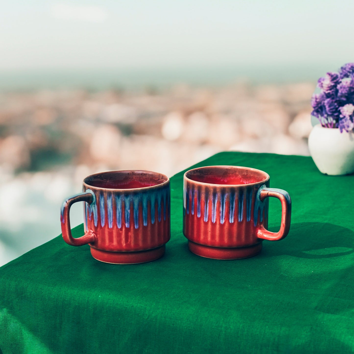 ''Aao Sath Baithkar Chai Pitein Hai'' Ceramic Chai Mug (Set of Two)