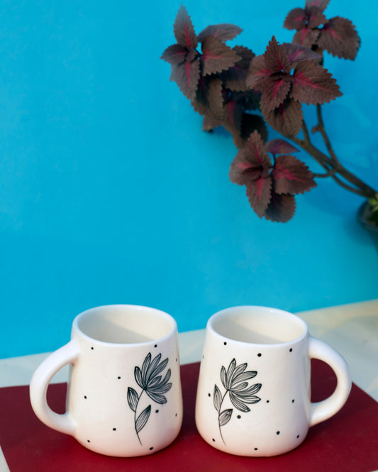 Nature's Elegance: Set of 2 Ceramic Leaf Flower Coffee Mug